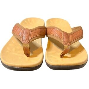 Womens Megnya Sandals Size 8.5 Brown Flip Flops thong strap